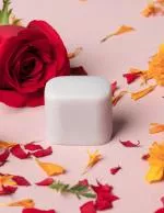 laSaponaria Desodorante sólido Sweet Hug BIO (40 g) - con aroma de flores primaverales