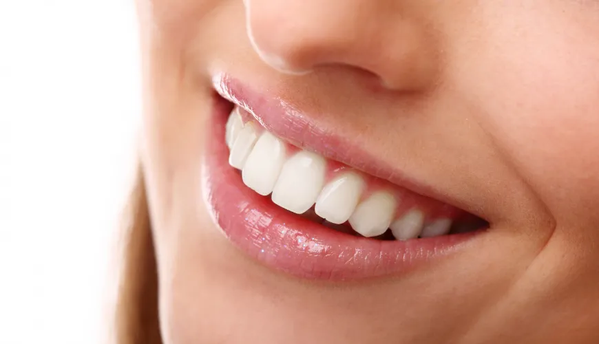 La verdad sobre el blanqueamiento dental con peróxido de hidrógeno