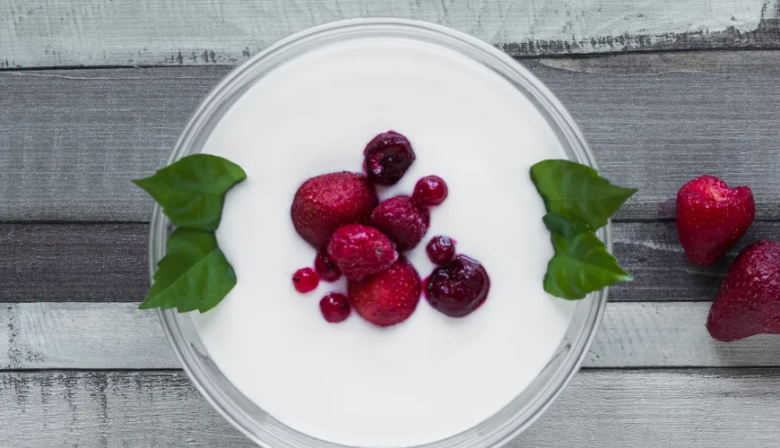 Descubre el yogur blanco y sus versátiles posibilidades en la cocina