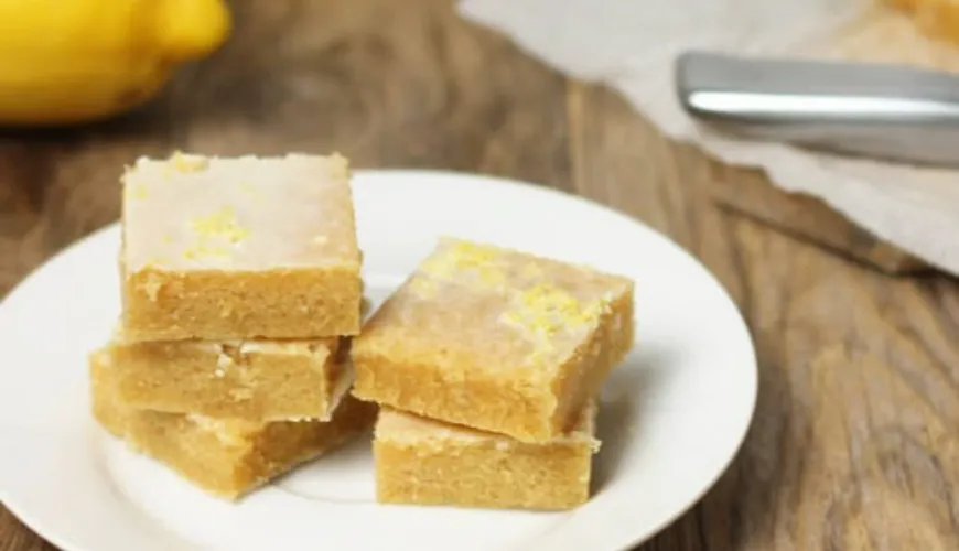 Brownies de limón que refrescarán tus papilas gustativas