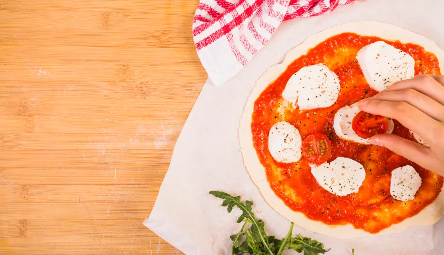 Pizza excelente sin levadura que deleitará a todos