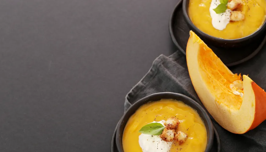 Prueba la sopa de calabaza con leche de coco