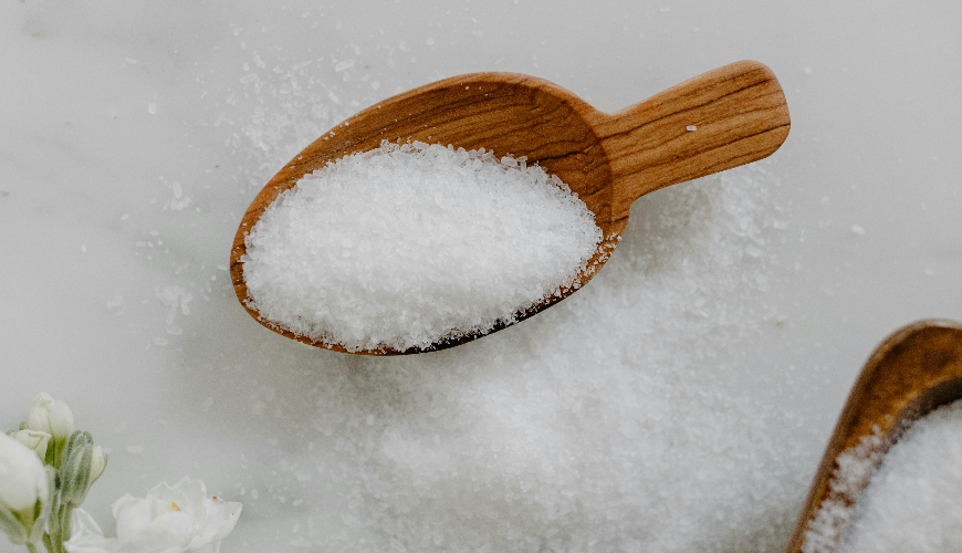La sal de Epsom es magnesio natural para la salud y la relajación.