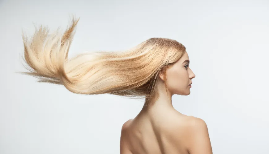 Cuidado natural de la piel y el cabello con aceite de jojoba