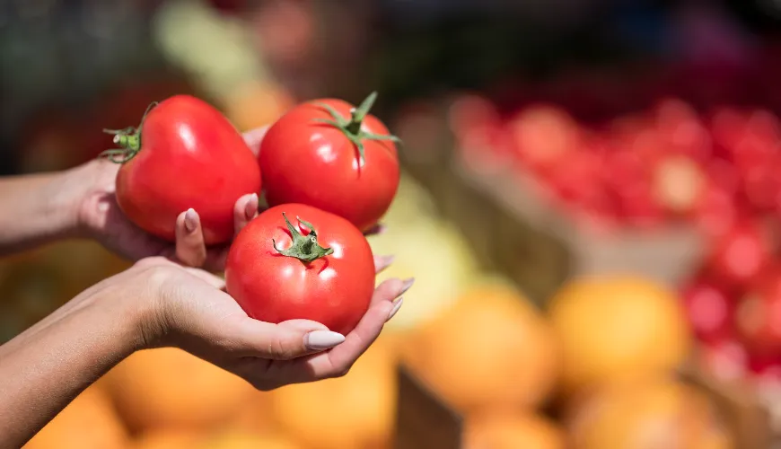 No ignore los síntomas de alergia al tomate, pueden ser graves